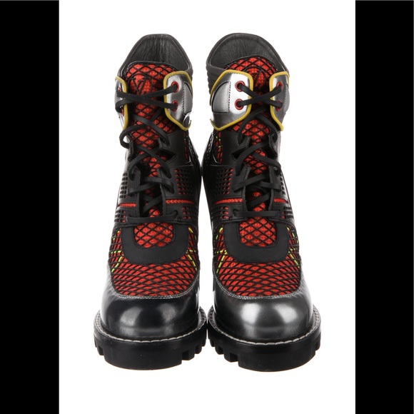 Authentic Louis Vuitton printed combat boots 38 - Picture 3 of 5